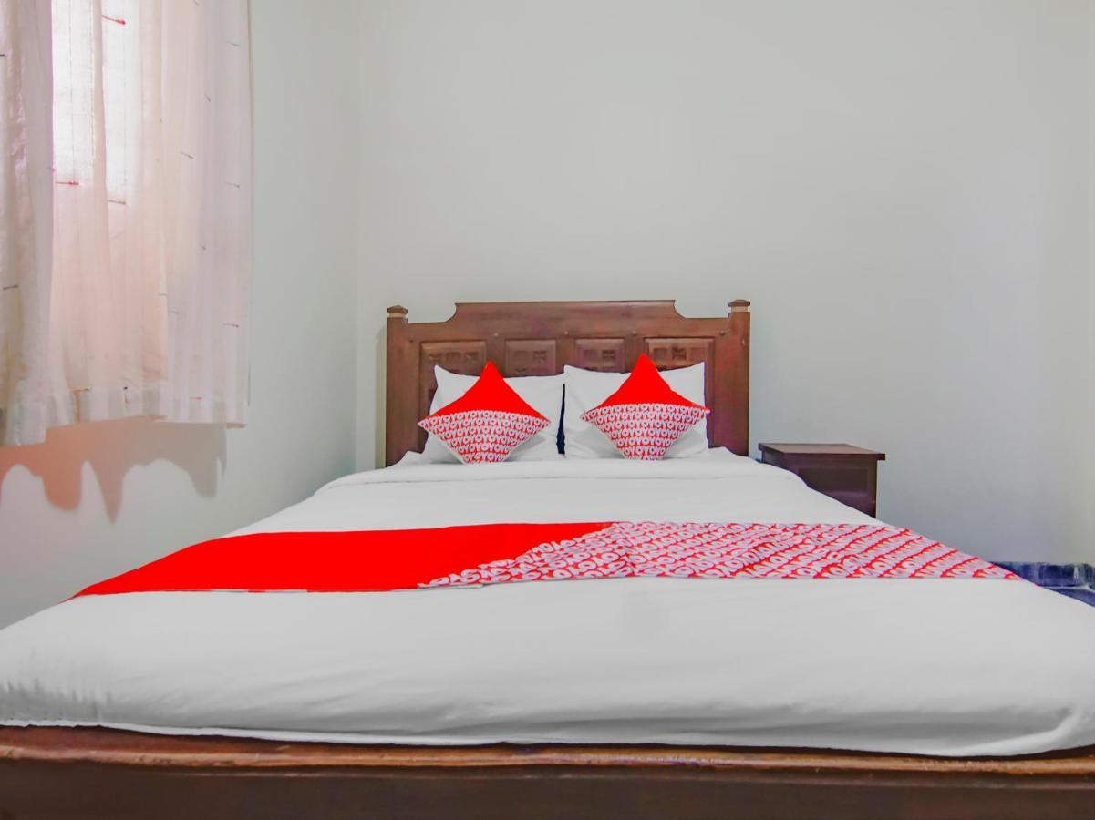 Hotel Oyo 90094 Gayatri Jakarta